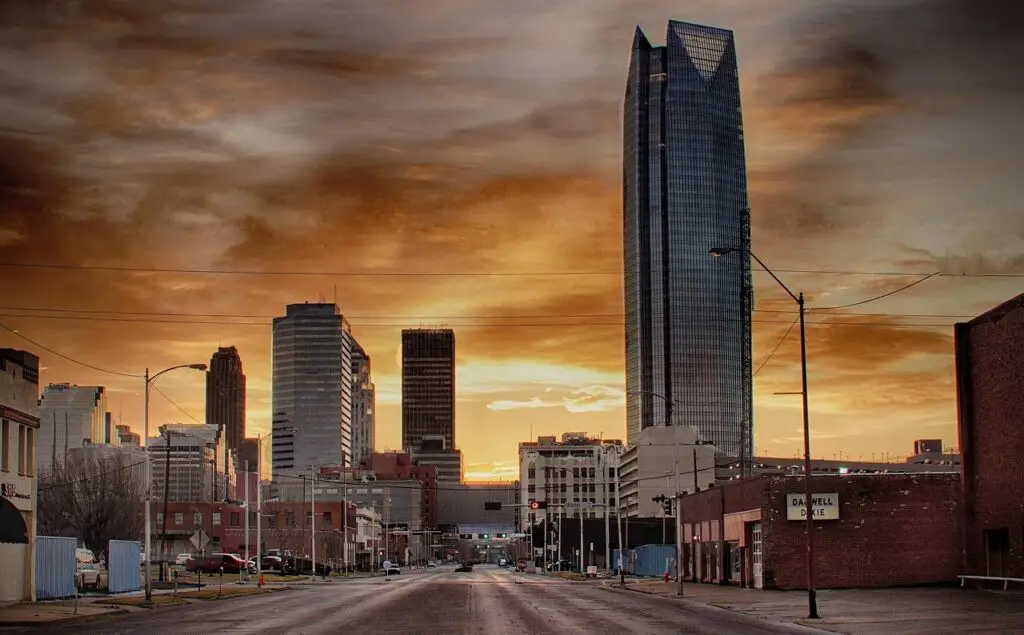 Scenic view of Norman, Oklahoma, showcasing the charm of the city, ideal for romantic and adventurous date ideas in Norman.